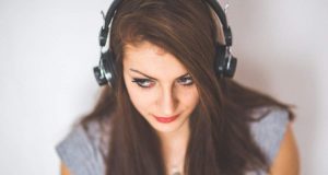 Hit the road, Jack iPhone headset